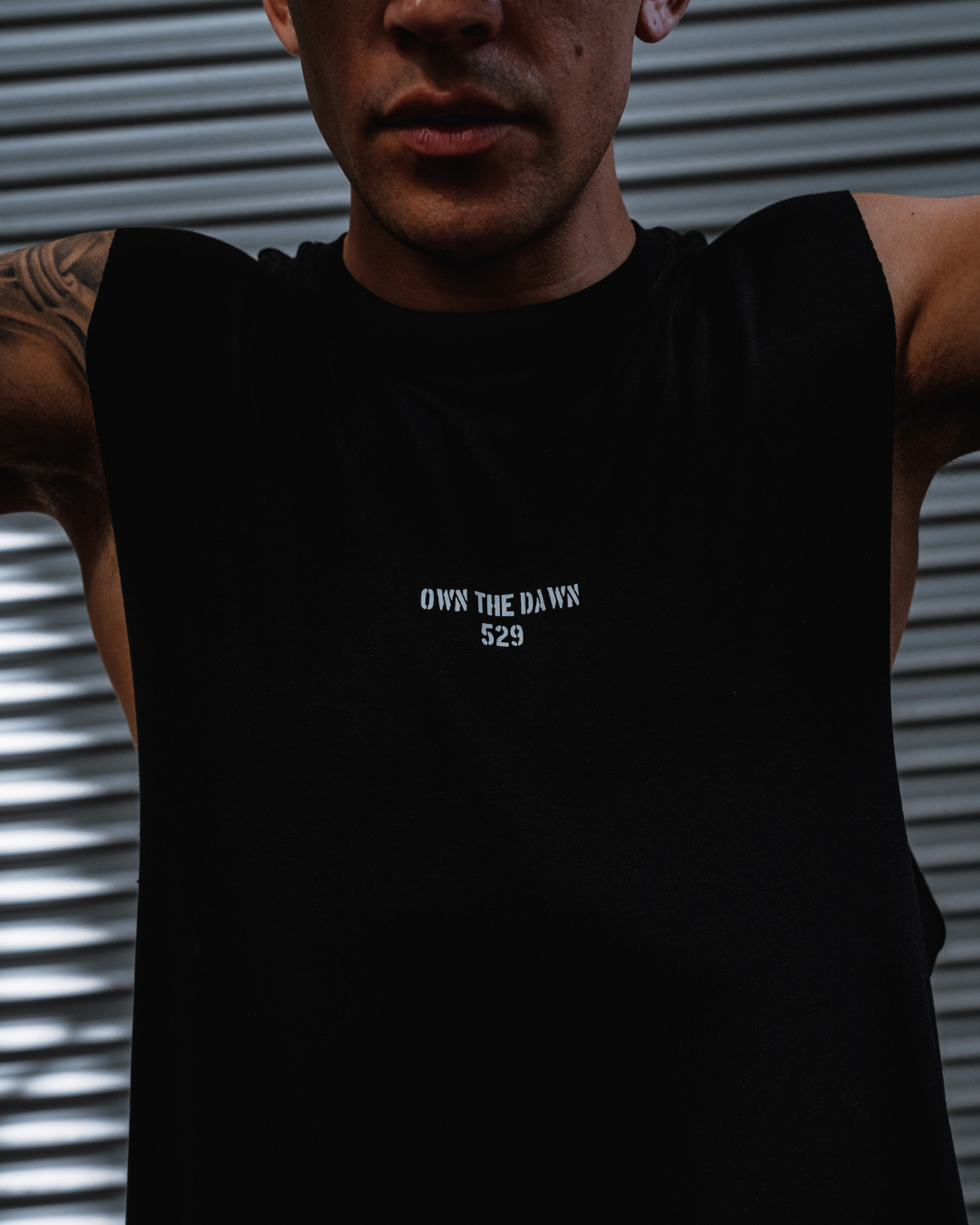 TEAM LOGO STENCIL TANK - BLACK