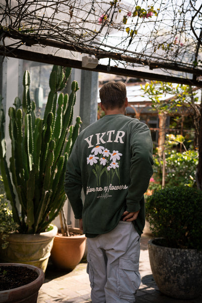 GIVE ME MY FLOWERS CREW - GREEN