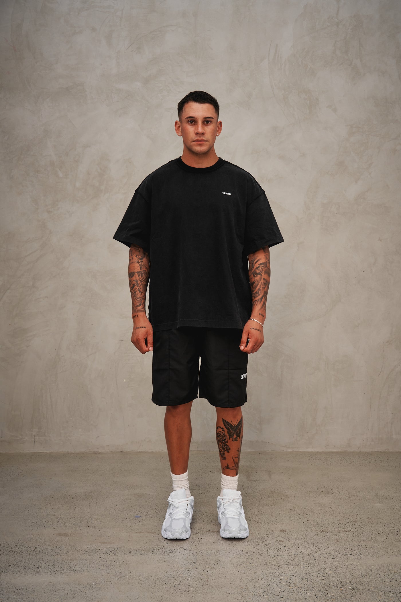 INVERT CORE TEE - BLACK