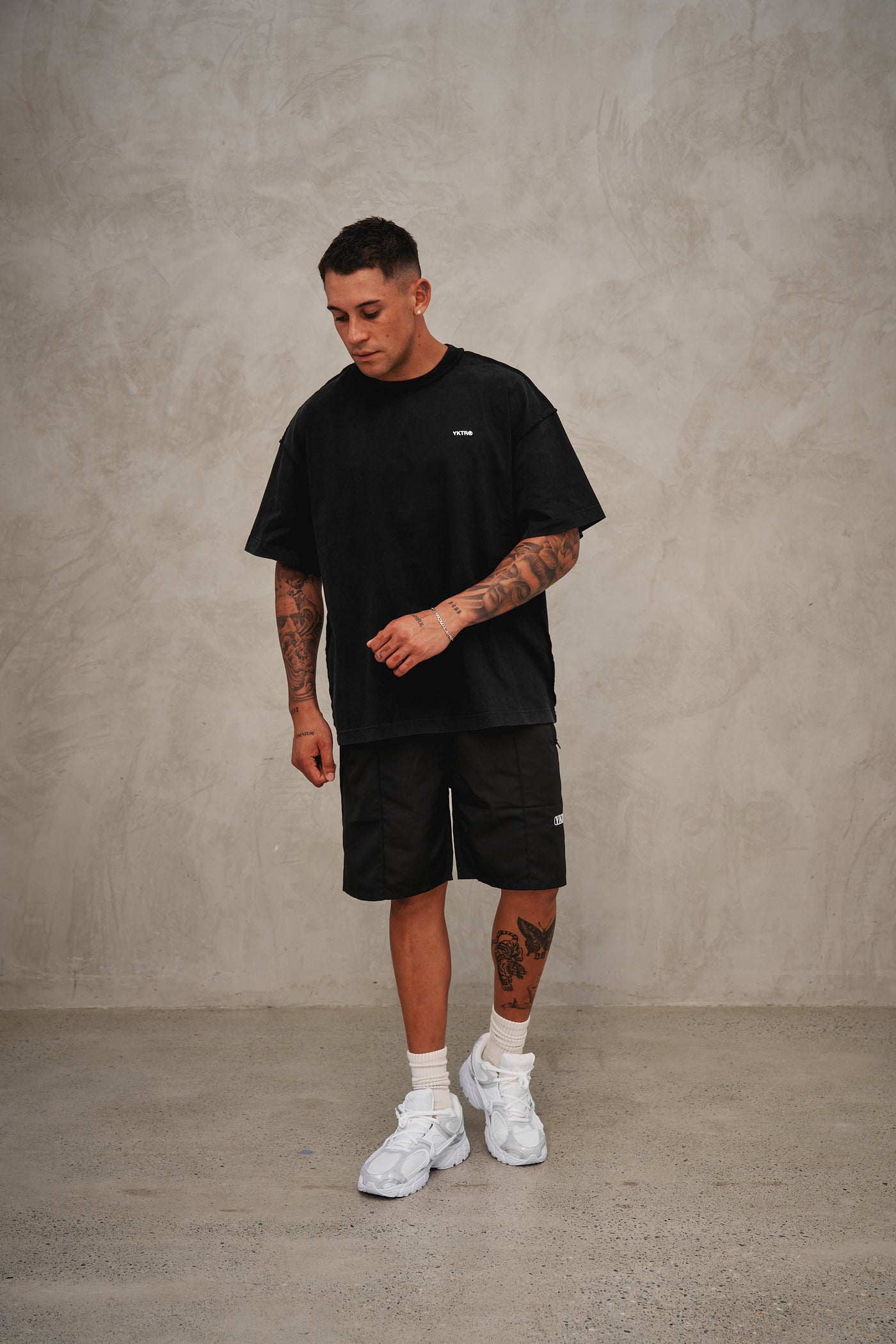 INVERT CORE TEE - BLACK